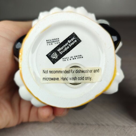 Vintage Tweety & Sylvester Salt & Pepper Shakers Ceramic Set Warner Bros - Picture 6 of 6